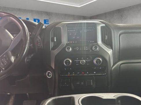 Used 2019 GMC Sierra 1500 SLE w/ Driver Alert Package I AWD/4WD image 2