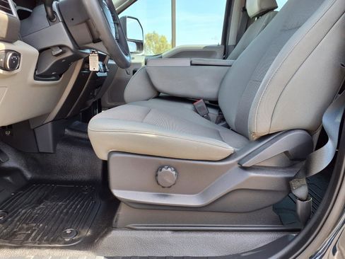 Certified 2022 Ford F250 XL w/ STX Appearance Package AWD/4WD image 23