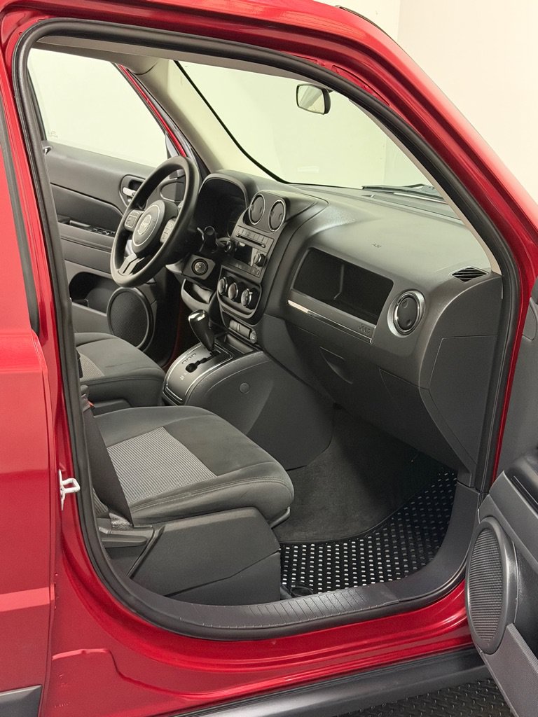 Used 2015 Jeep Patriot Sport w/ Power Value Group AWD/4WD image 11