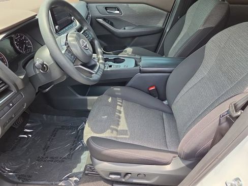Used 2023 Nissan Rogue SV FWD image 10