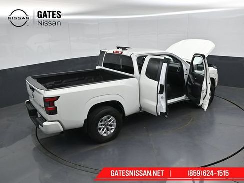 Used 2024 Nissan Frontier SV AWD/4WD image 48