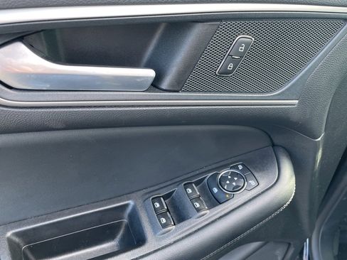 Certified 2023 Ford Edge SEL w/ Convenience Package image 12