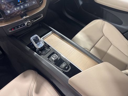 New 2026 Volvo XC60 B5 Plus w/ Protection Package Premier image 14