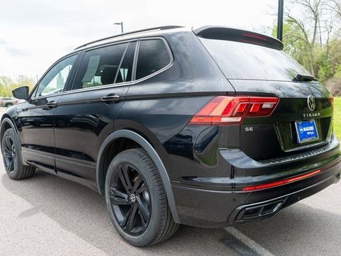 Used 2024 Volkswagen Tiguan SE R-Line AWD/4WD image 8