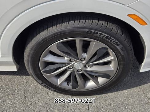 Used 2022 Buick Encore GX Preferred w/ Sport Touring Package FWD image 6