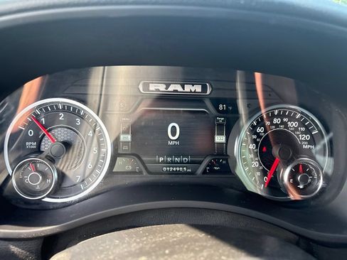 Used 2024 RAM 2500 Big Horn w/ Level 2 Equipment Group AWD/4WD image 14
