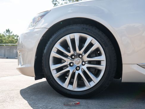Used 2015 Lexus LS 460 AWD w/ Comfort Package image 10