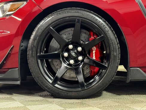 Used 2017 Ford Mustang Shelby GT350R w/ GT350R Equipment Group 920A image 2