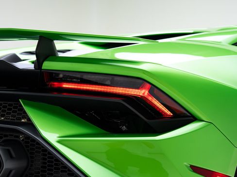 Used 2023 Lamborghini Huracan Tecnica image 31