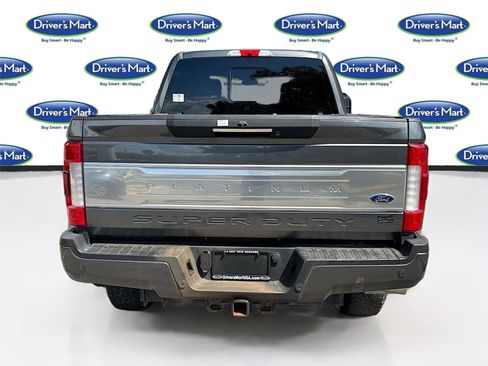 Used 2017 Ford F250 Platinum w/ Platinum Ultimate Package AWD/4WD image 6