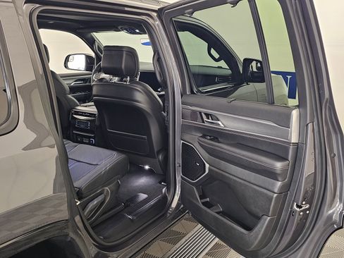 New 2026 Jeep Grand Wagoneer Limited AWD/4WD image 37