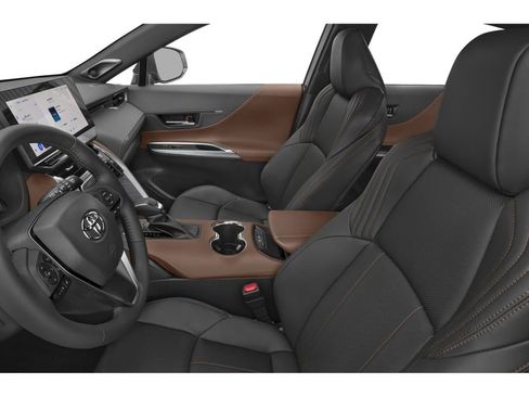 Used 2024 Toyota Venza Limited AWD/4WD image 9