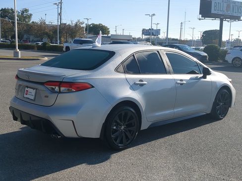 Used 2023 Toyota Corolla SE image 13