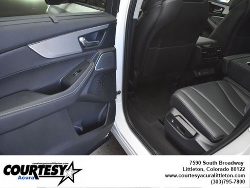 Certified 2025 Acura MDX SH-AWD w/ Technology Package image 23