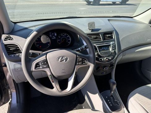 Used 2017 Hyundai Accent Value Edition FWD image 12