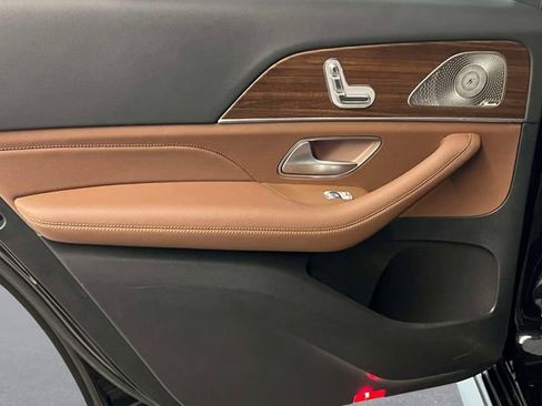 Certified 2024 Mercedes-Benz GLS 450 4MATIC image 11