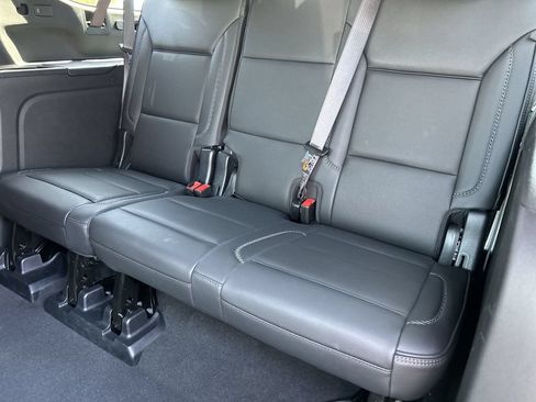 Used 2025 GMC Yukon XL Denali w/ Sun & Power Step Package AWD/4WD image 36