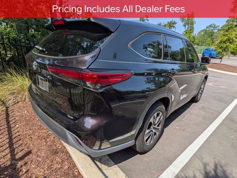 Used 2026 Toyota Highlander Limited AWD/4WD image 7