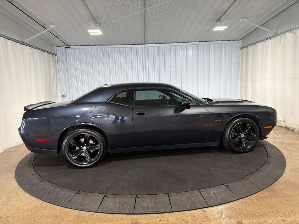 Used 2017 Dodge Challenger R/T RWD image 10