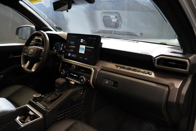 Used 2024 Toyota Tacoma TRD Off-Road w/ TRD Off Road Premium Package AWD/4WD image 53