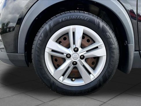 Used 2019 Nissan Kicks S FWD image 11