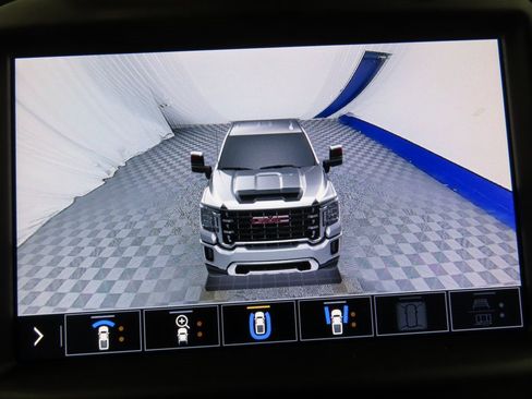 Used 2023 GMC Sierra 2500 Denali w/ Denali Black Diamond Edition image 18