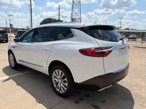 Used 2019 Buick Enclave Essence w/ Trailering Package, 5000 lbs. FWD image 4