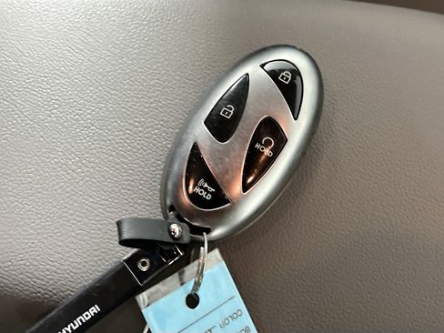 Used 2024 Hyundai Elantra SEL FWD image 36