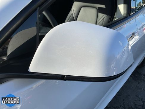 Used 2023 Tesla Model 3 Standard Range image 87