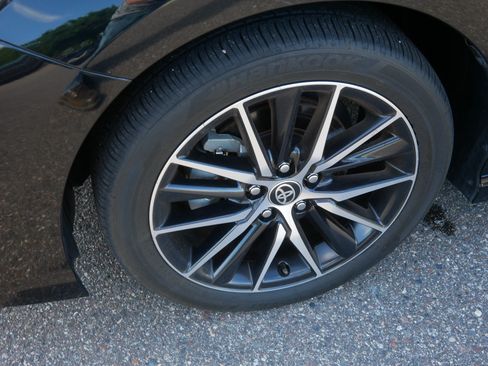 Used 2023 Toyota Camry SE FWD image 16