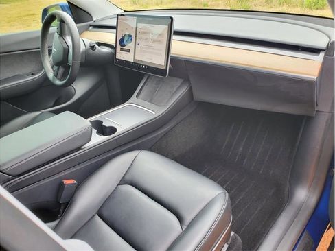 Used 2021 Tesla Model Y Performance AWD/4WD image 7