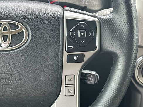 Certified 2022 Toyota 4Runner SR5 Premium w/ Moonroof Package RWD image 11