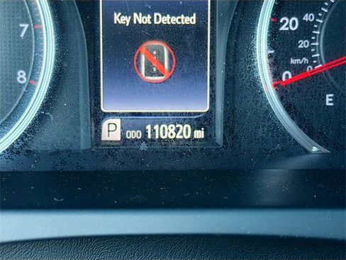 Used 2017 Toyota Camry XSE image 37