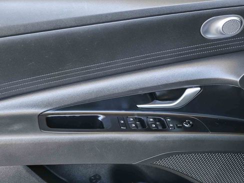 Used 2023 Hyundai Elantra Blue FWD image 24