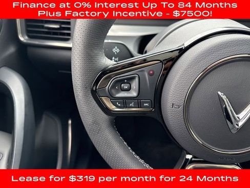 New 2025 VinFast VF 8 Plus image 18