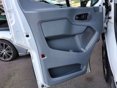 Used 2018 Ford Transit 250 130 Low Roof RWD image 37