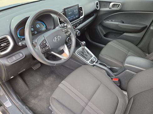 Used 2026 Hyundai Venue SEL FWD image 10