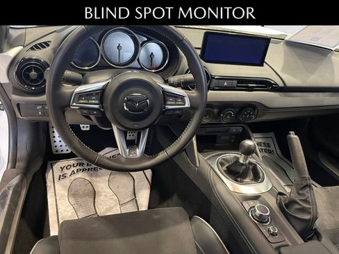 Used 2024 MAZDA MX-5 Miata Club w/ Brembo/BBS Recaro Package RWD image 9