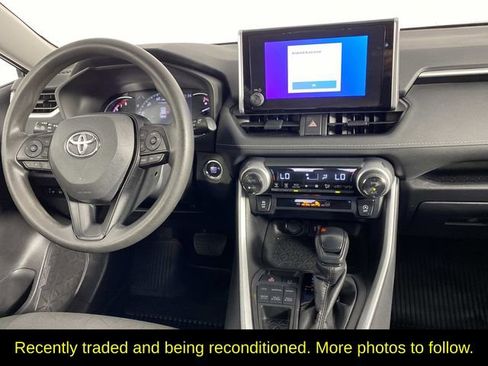 Used 2024 Toyota RAV4 XLE AWD/4WD image 13