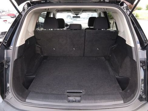 Used 2023 Nissan Rogue S AWD/4WD image 7