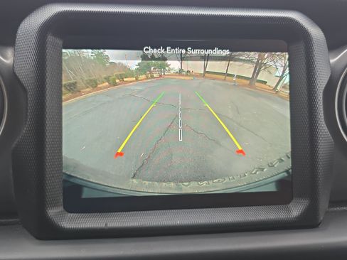 Used 2021 Jeep Wrangler Unlimited Willys image 22