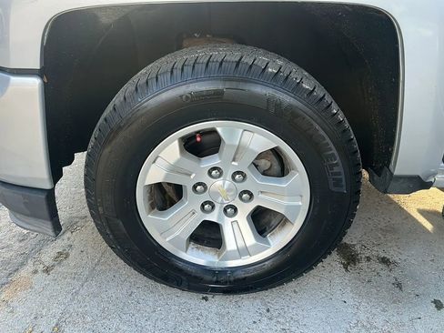 Used 2017 Chevrolet Silverado 1500 LT w/ All Star Edition image 43