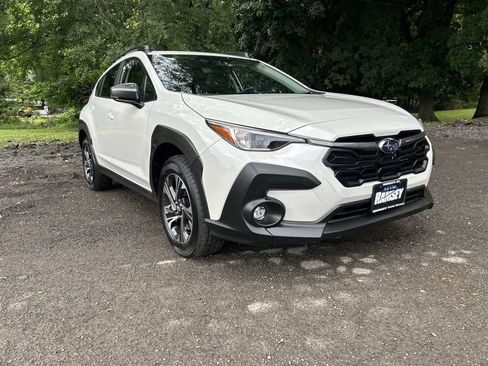 Certified 2025 Subaru Crosstrek 2.5i Premium AWD/4WD image 2