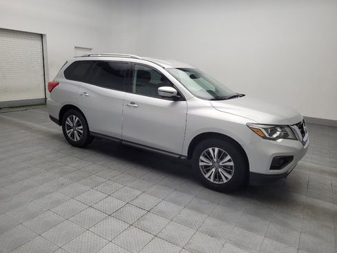 Used 2020 Nissan Pathfinder SL image 11