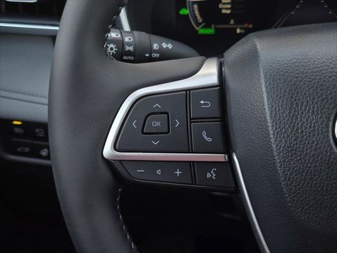Certified 2026 Toyota Highlander Limited AWD/4WD image 23