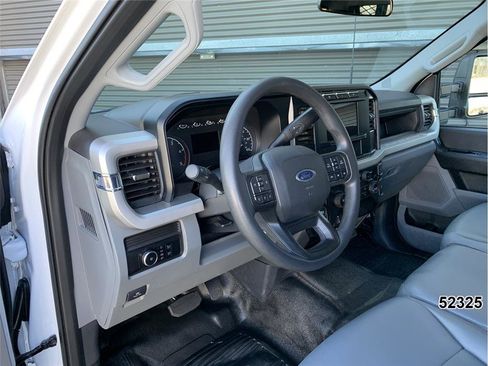 Used 2024 Ford F550 4x4 Crew Cab Super Duty image 23