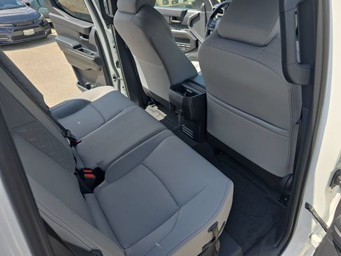 New 2026 Toyota Tacoma SR5 AWD/4WD image 31
