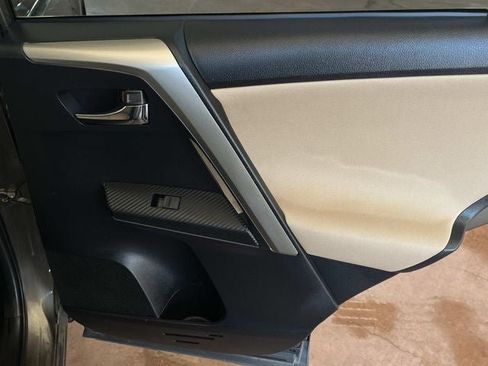 Used 2014 Toyota RAV4 XLE image 20