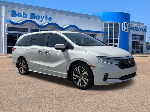 Certified 2022 Honda Odyssey Touring image 3