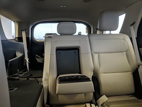 Used 2023 Ford Explorer XLT w/ Equipment Group 202A image 30